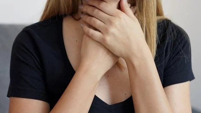 Запах изо рта: дело не только в чесноке